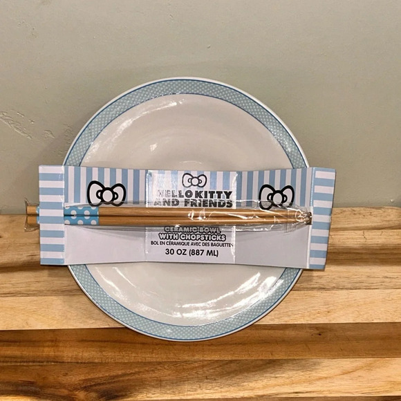 HELLO KITTY AND FRIENDS CERAMIC BOWL WITH CHOPSTICKS. MADE BY SANRIO. NWTS! - Picture 5 of 10